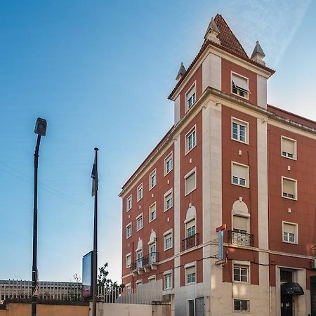 Apartamentos Lux Dinastia Лиссабон Экстерьер фото