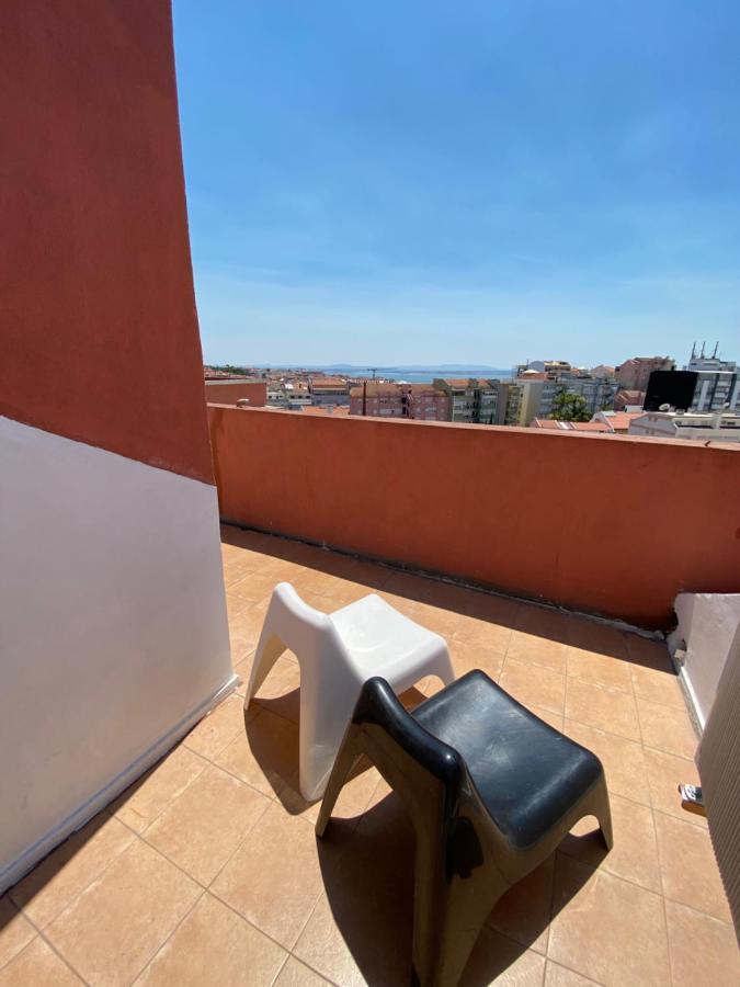 Apartamentos Lux Dinastia Лиссабон Экстерьер фото